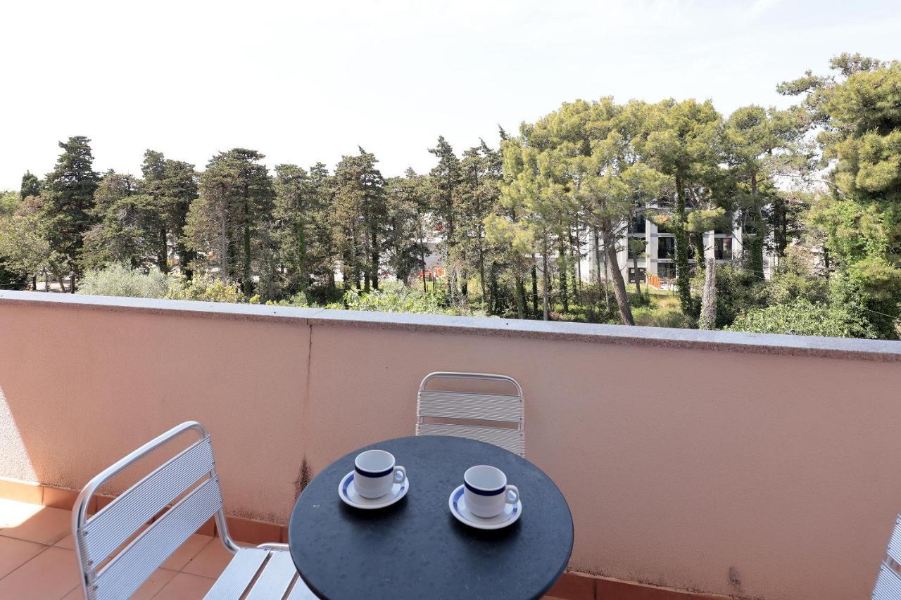 Central Rooms Near The Beach Novalja Exterior foto